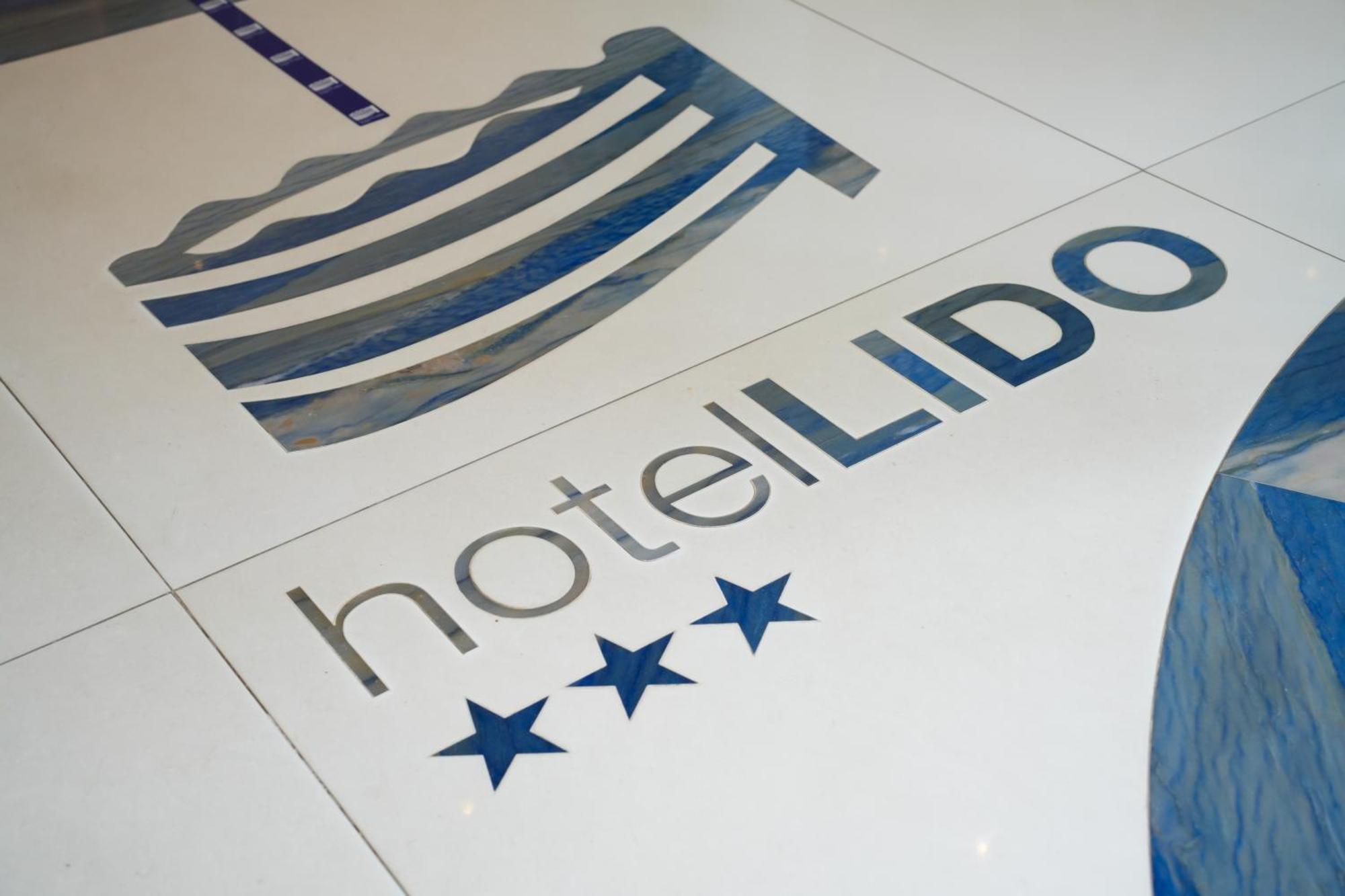 Hotel Lido Alba Adriatica Bagian luar foto