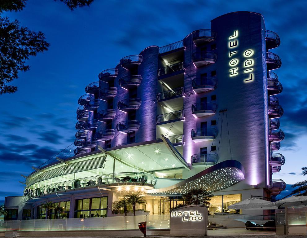 Hotel Lido Alba Adriatica Bagian luar foto