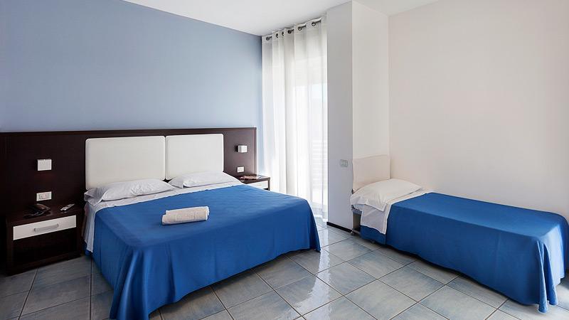 Hotel Lido Alba Adriatica Bagian luar foto